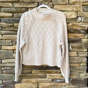 American Eagle White X-Large Knit Sweater